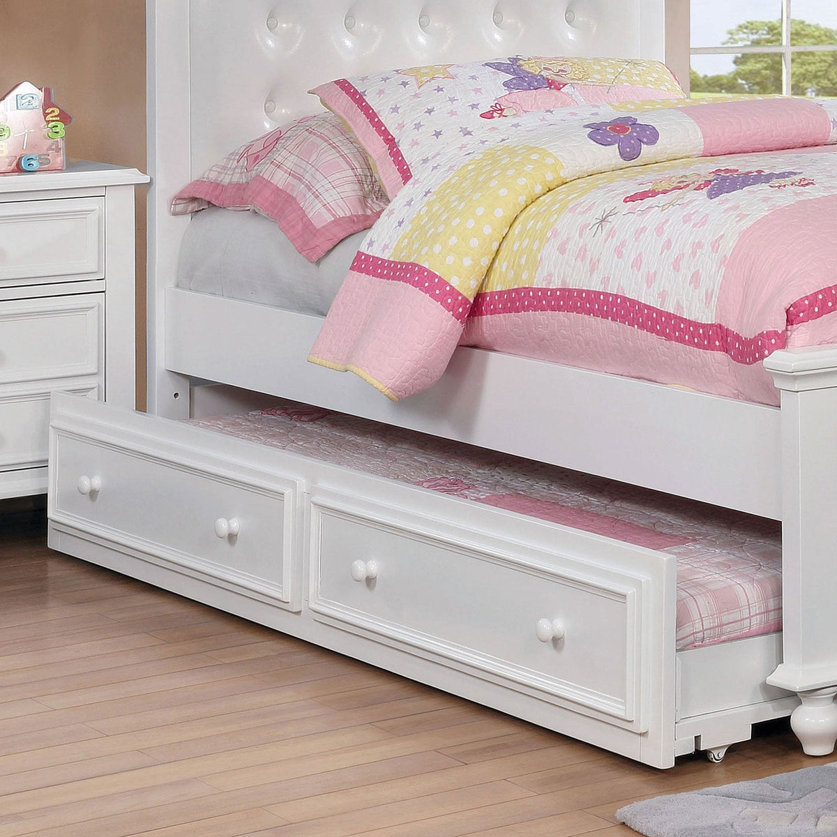 Olivia White Twin Bed