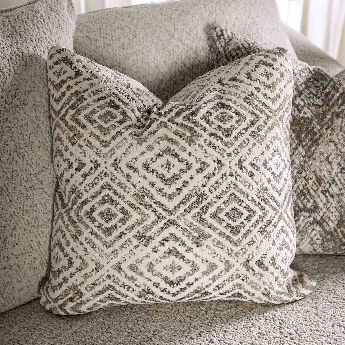 Moorpark Off-White Contemporary Living Room Set
