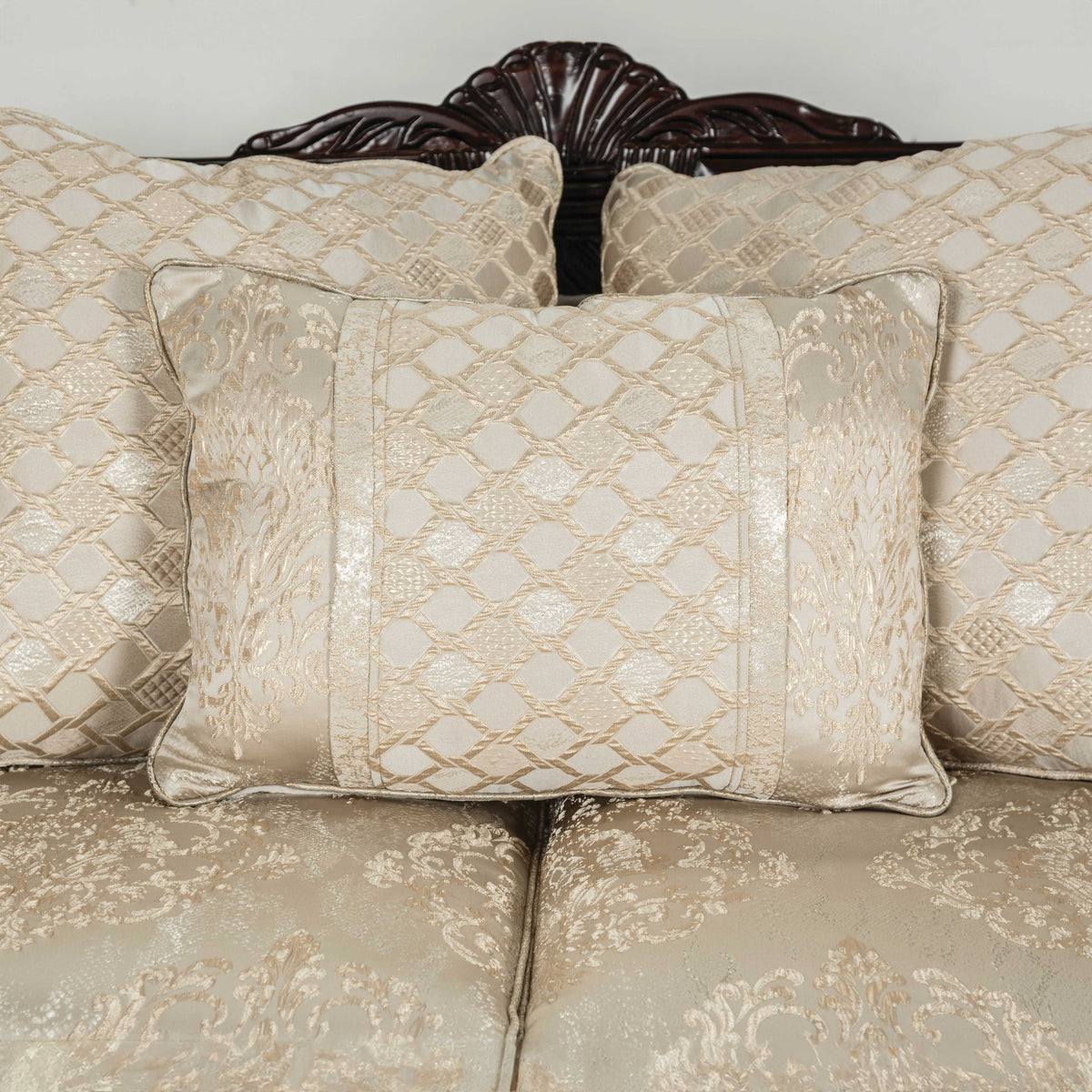 Huelva Beige/Dark Cherry Traditional Living Room Set