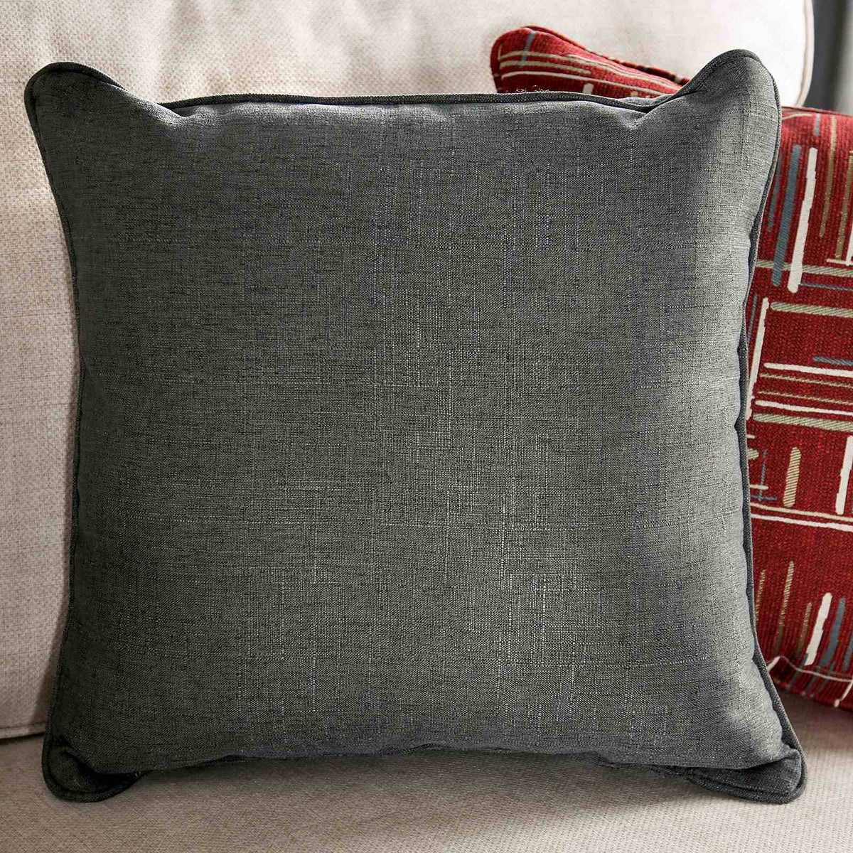 Jarrow Ivory Loveseat
