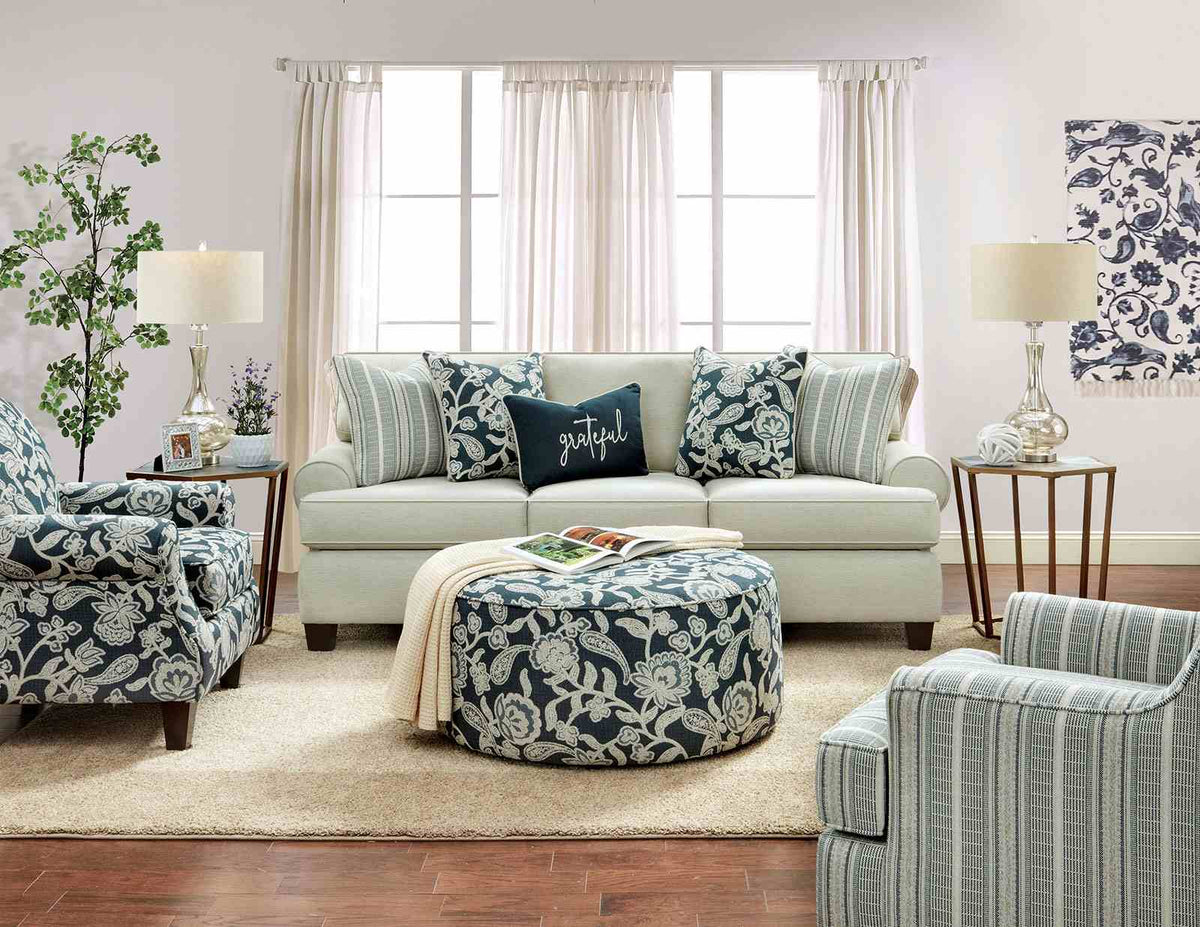 Porthcawl Ivory Transitional Living Room Set