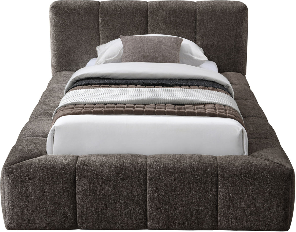 Carlin - Bed