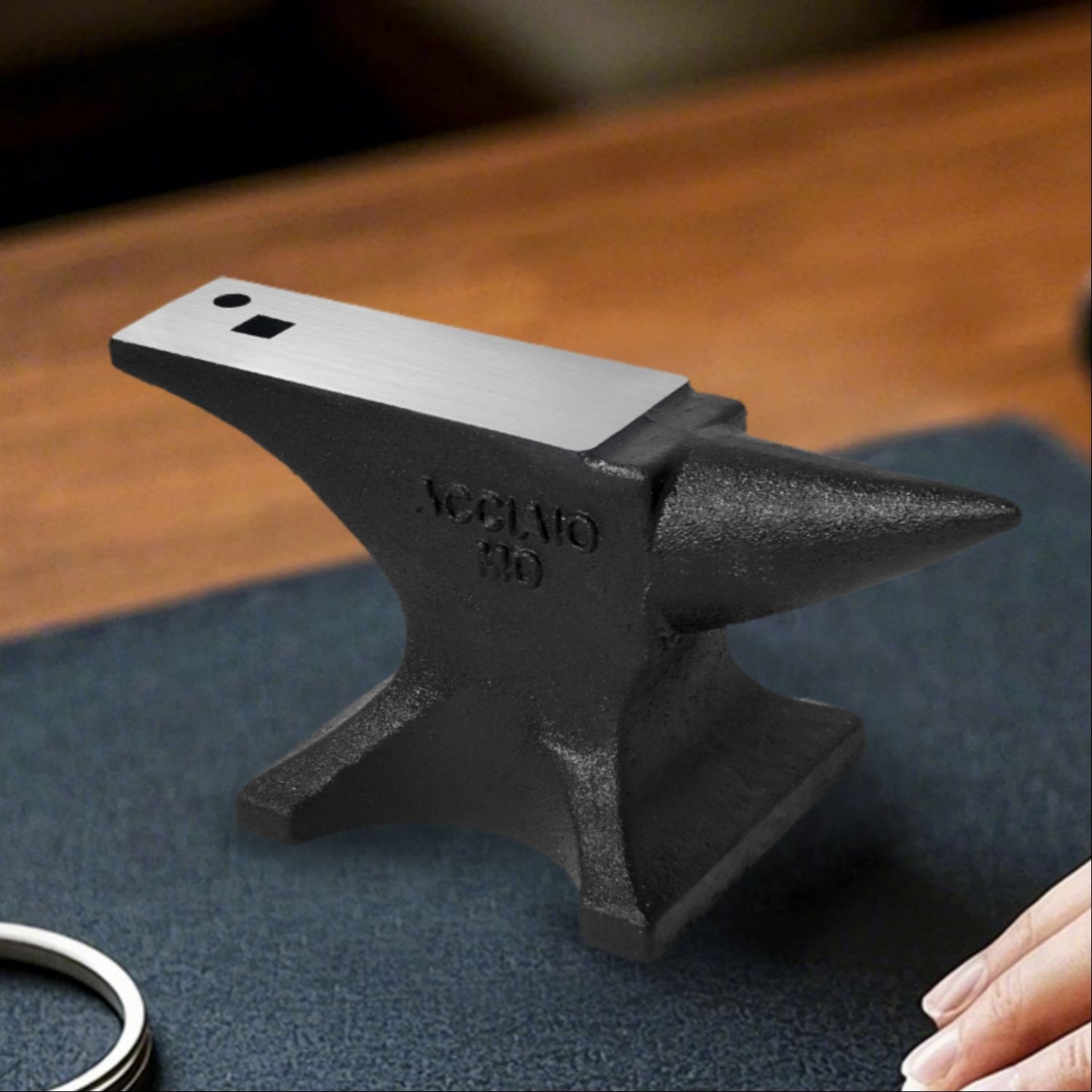 Single Horn Anvil