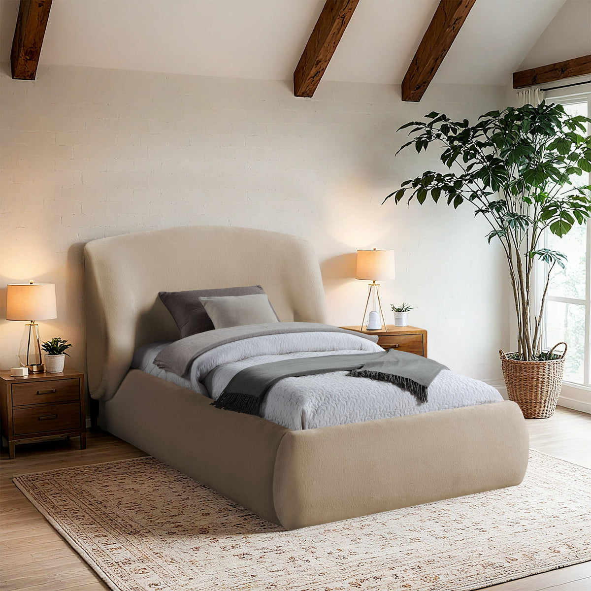 Sandro - Upholstered Bed