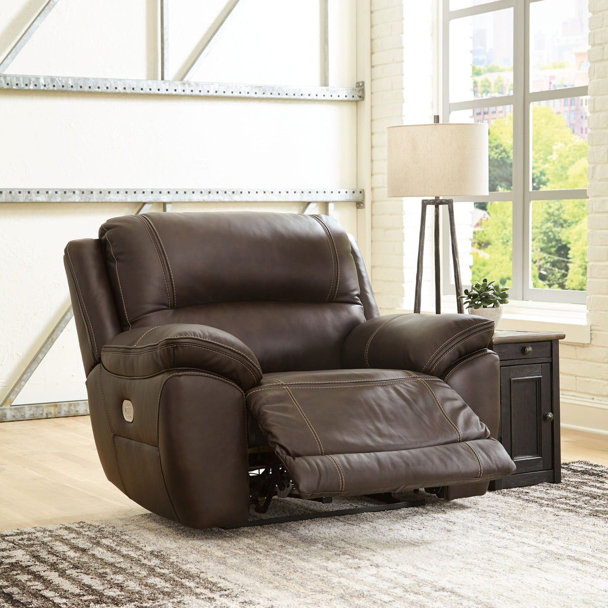 Dunleith - Zero Wall Recliner w/PWR HDRST - Chocolate