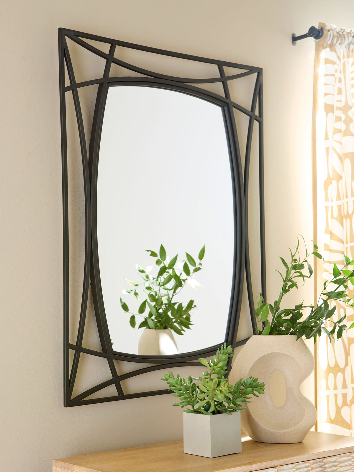 Freenville - Accent Mirror - Black