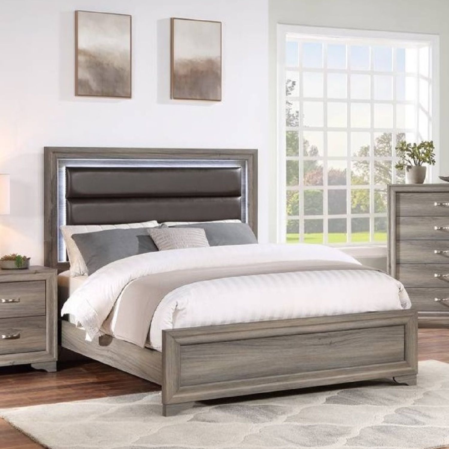 Bed With Horizontal Tufting Headboard