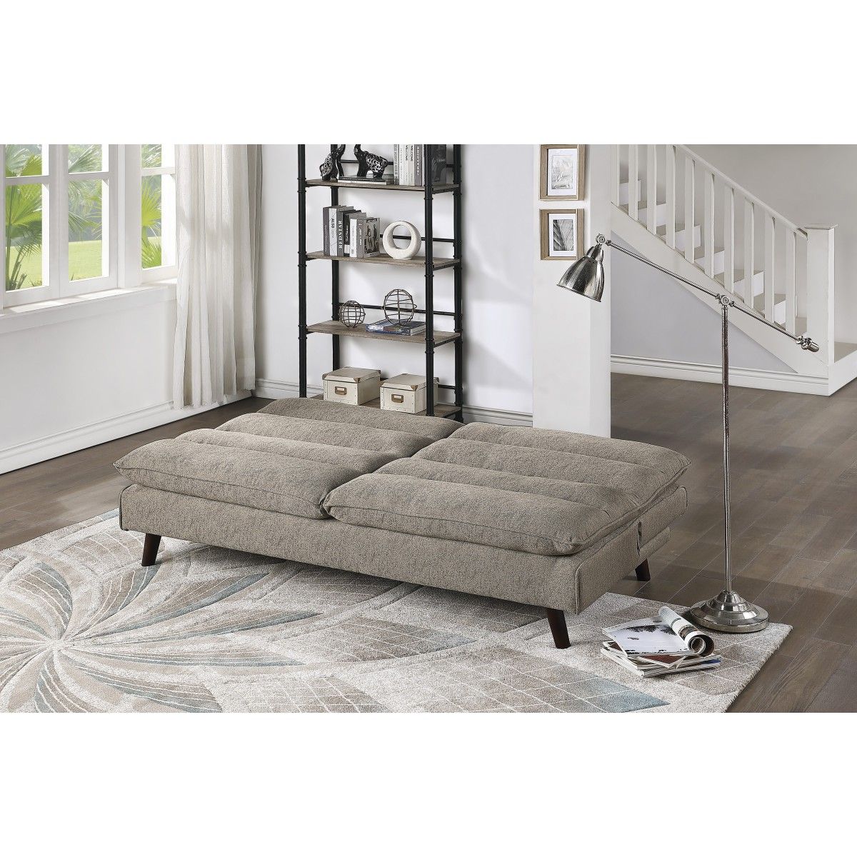 Mackay - Elegant Lounger