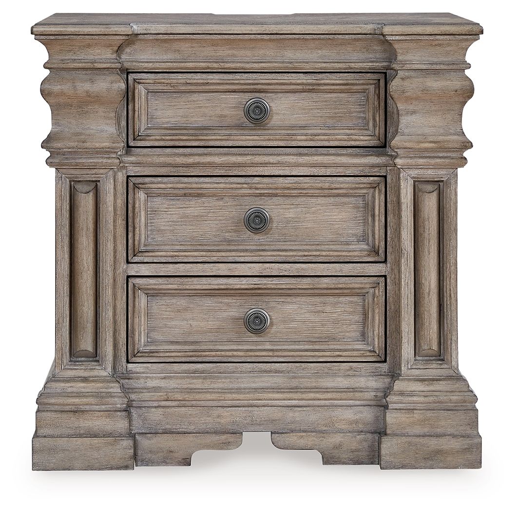 Blairhurst - Three Drawer Night Stand - Light Grayish Brown