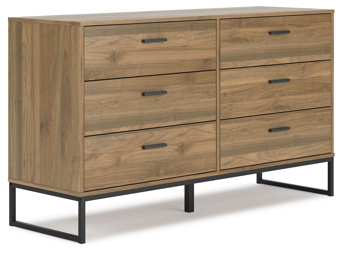 Deanlow - Six Drawer Dresser - Honey