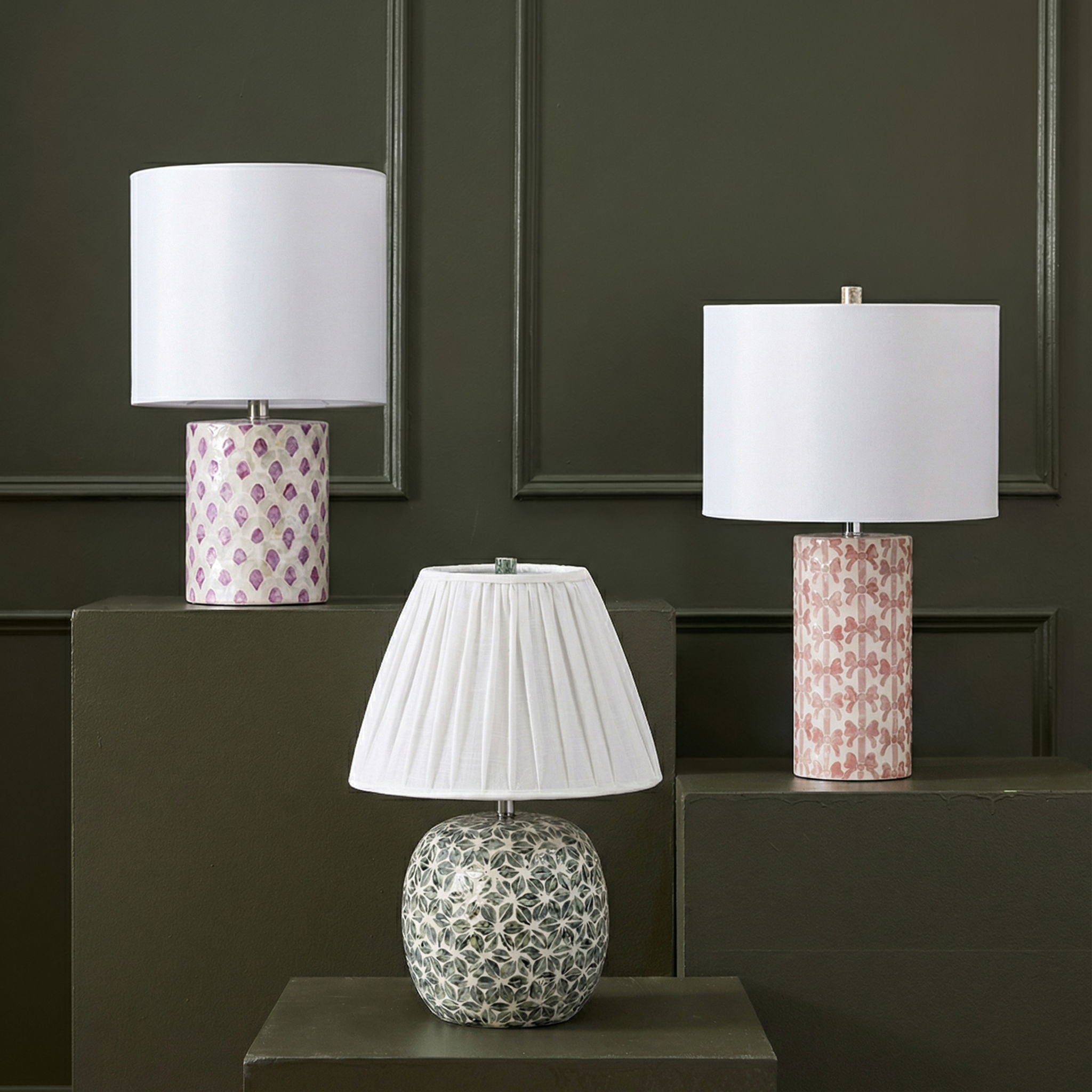 Yaya - Capiz Shell Table Lamp - Green