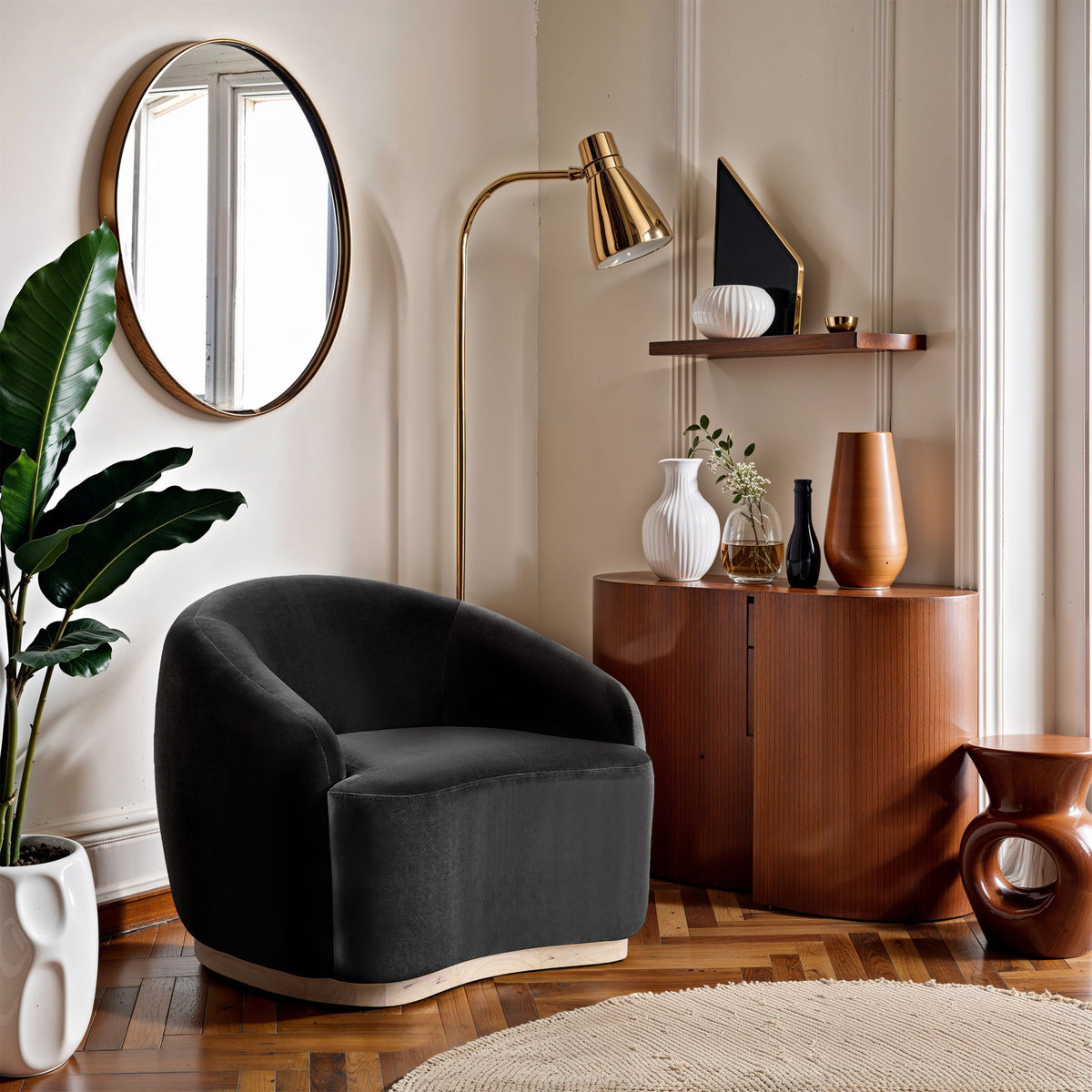Gustavo - Velvet Upholstered Chair