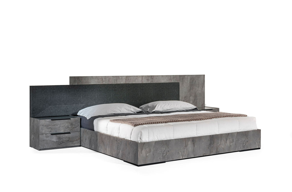 California King Ferrara - Modern Volcano Oxide Grey Bed