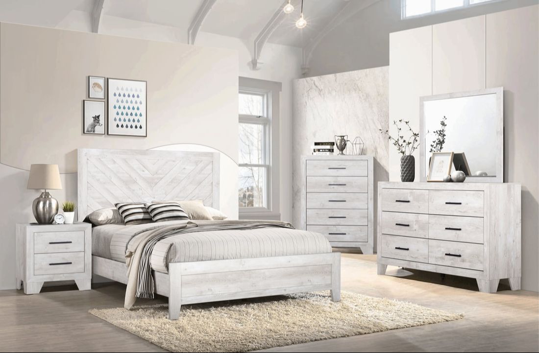 HH3520 - 5pc Bedroom Set – Includes Mattress