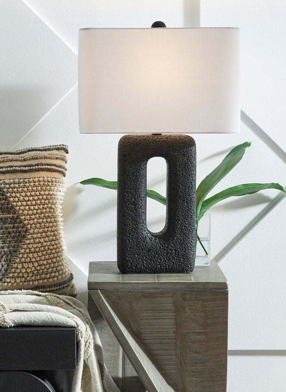 L431604 - Table Lamp Set