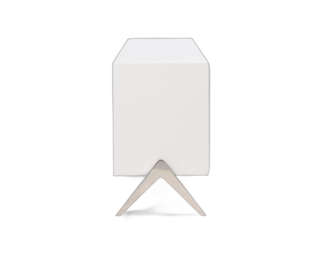 Candid Modern White Dresser