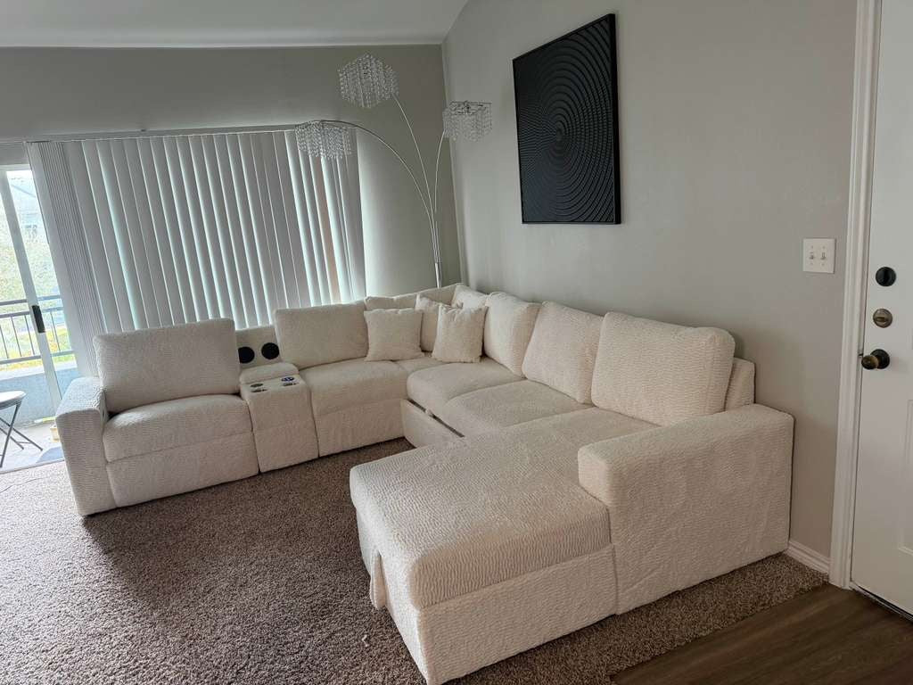 Affordable Home Furnishing in Houston: The “Buy Once” Strategy That Saves Money
