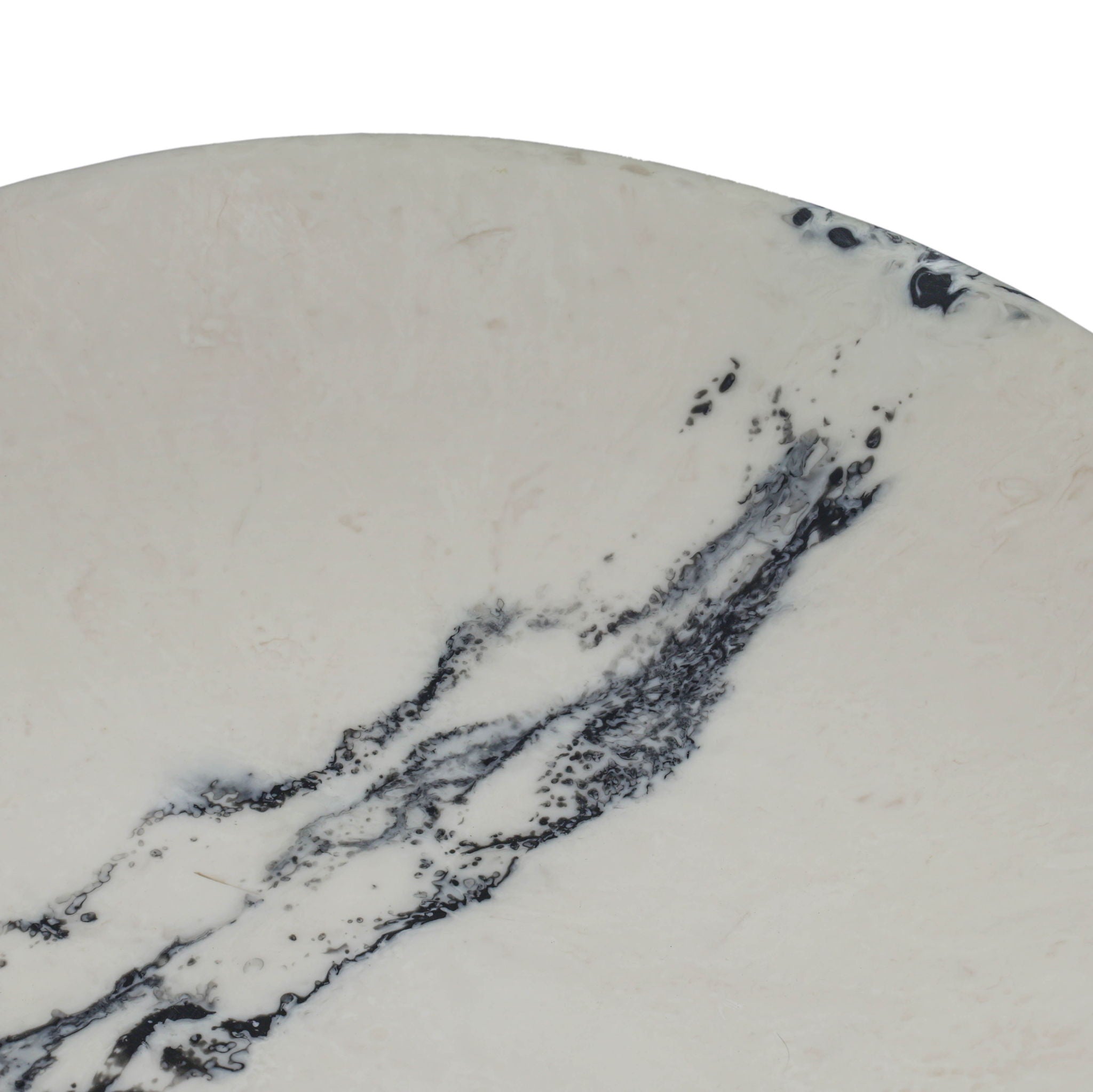 Ikani - Resin Serving Plate - Black / White