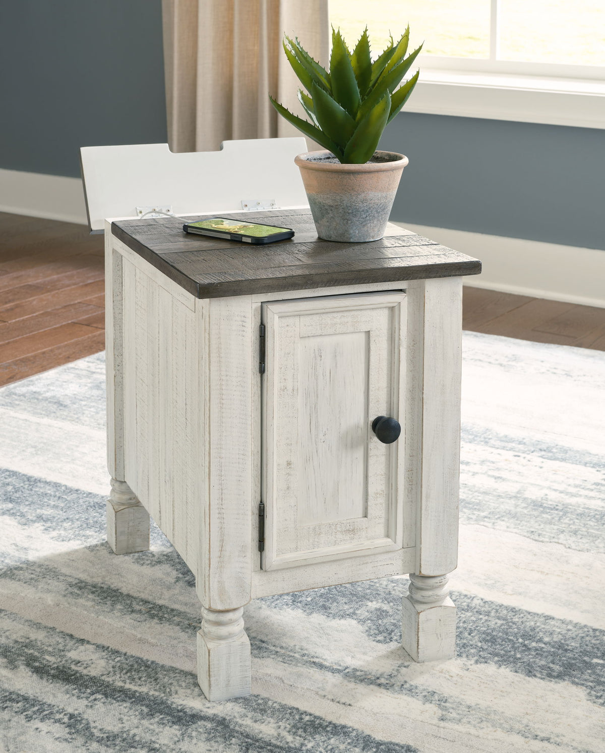 Havalance - Chair Side End Table - White / Gray