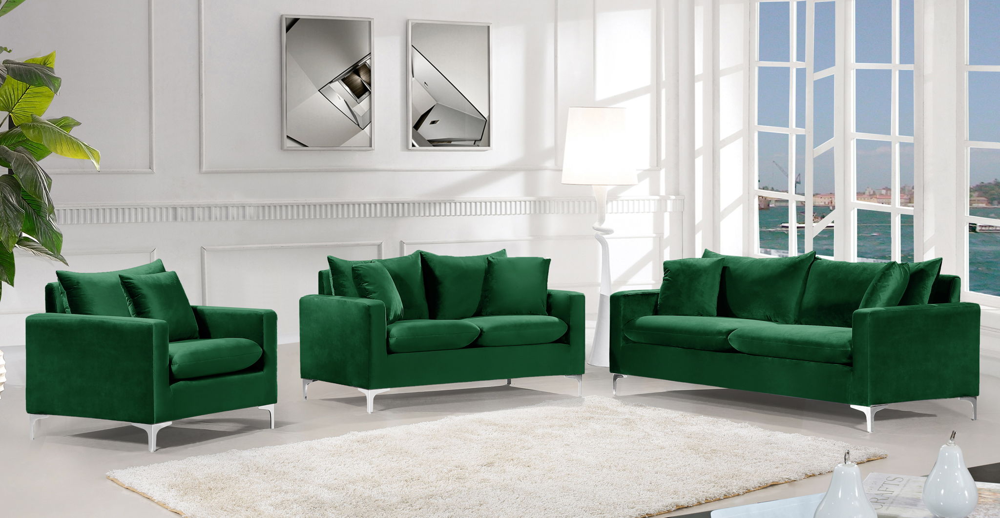 Naomi - Loveseat