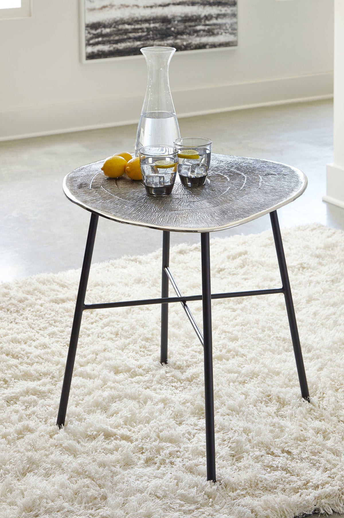 Laverford - Round End Table - Chrome / Black