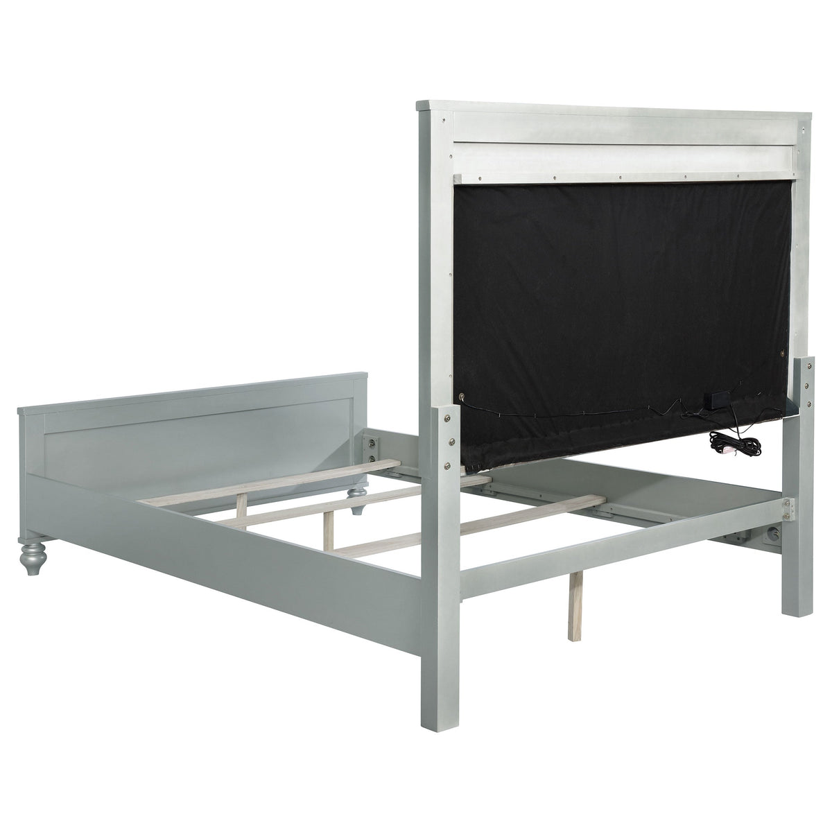 Gunnison 5-piece Bedroom Set Silver Metallic