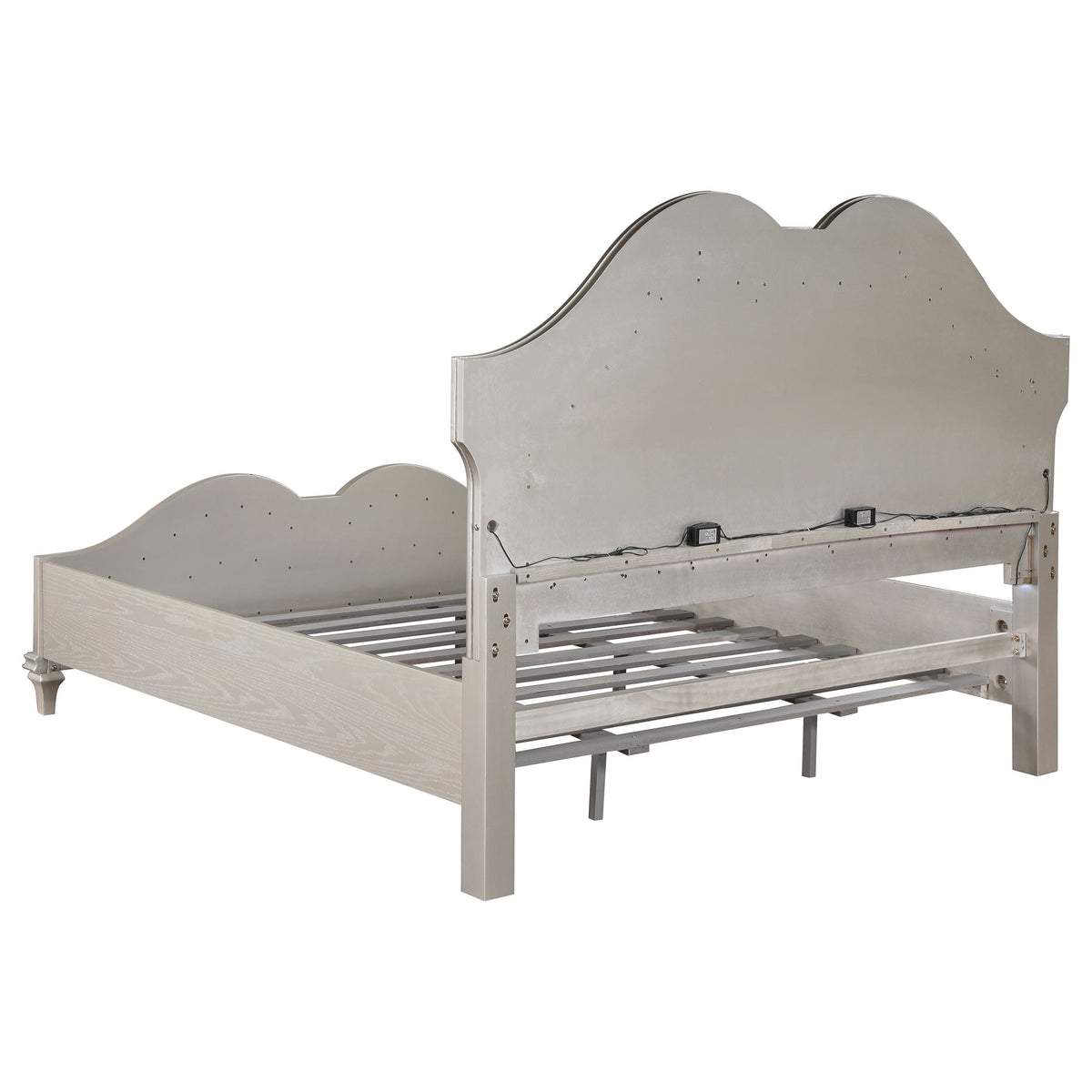 Evangeline 5-piece Bedroom Set Silver Oak