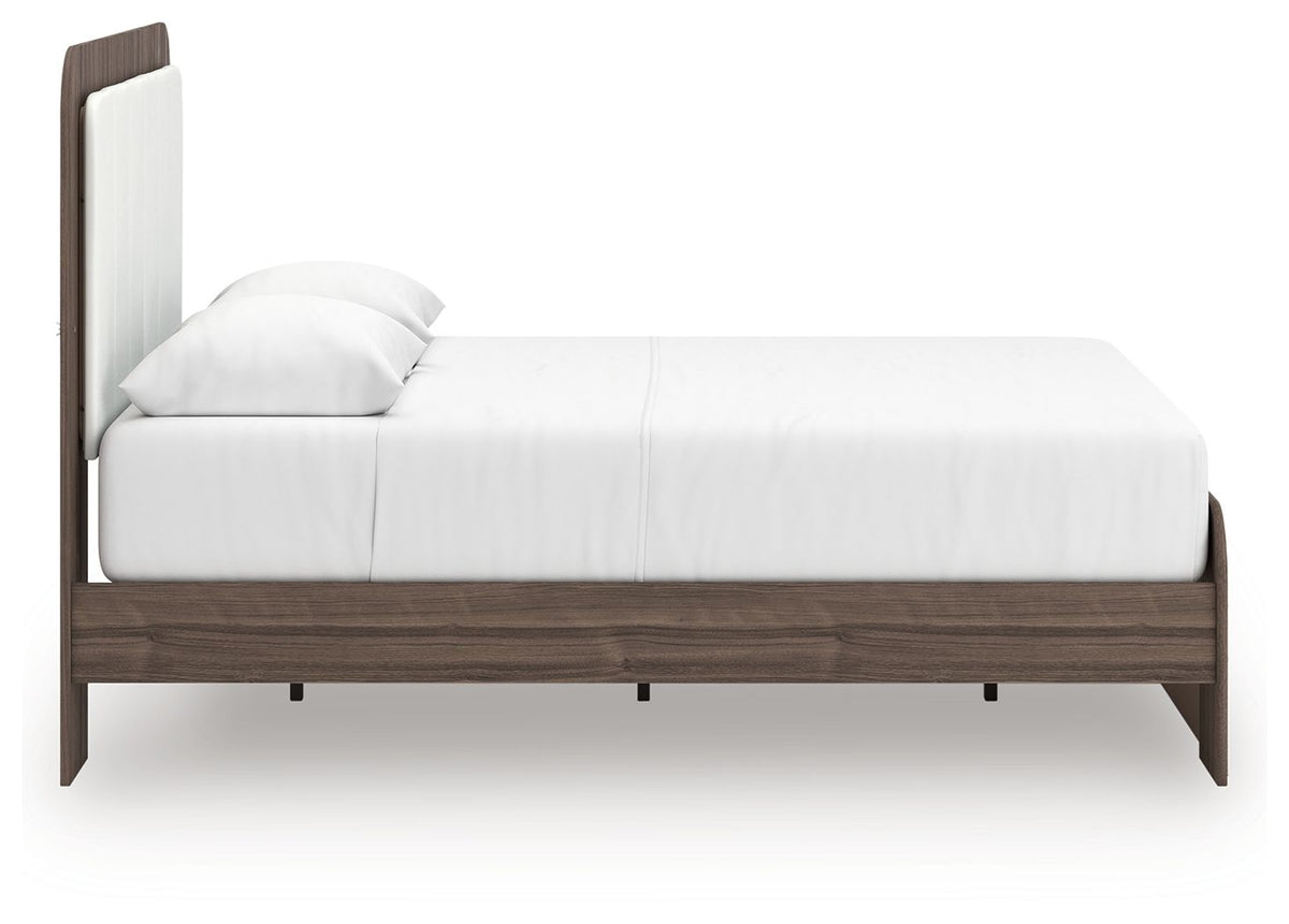 Kendanport - Upholstered Bed