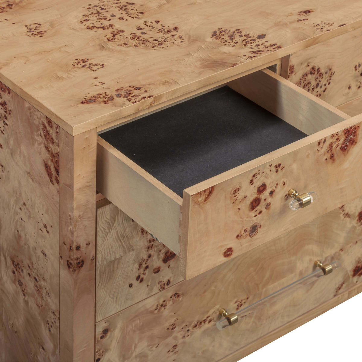 Brandyss - 7-Drawer Dresser