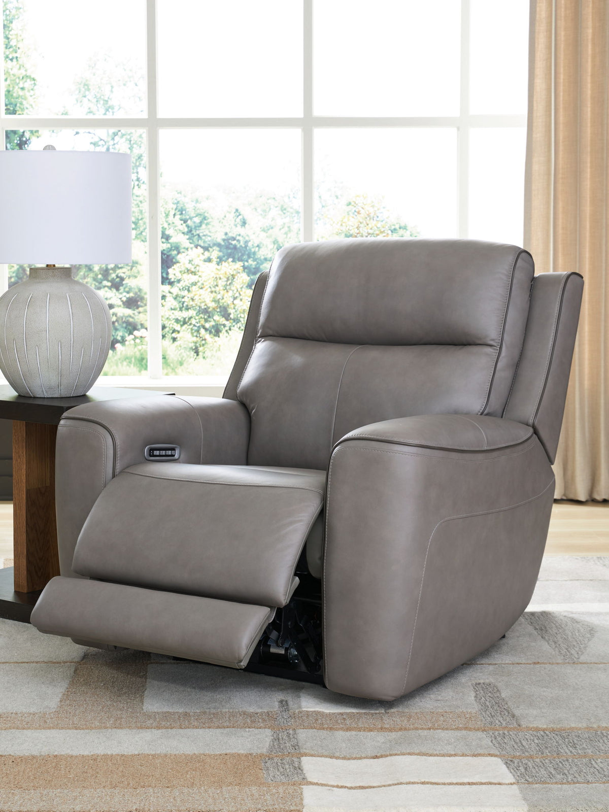 5Z-Comfort - Relaxation - Power Recliner With Adj Headrest