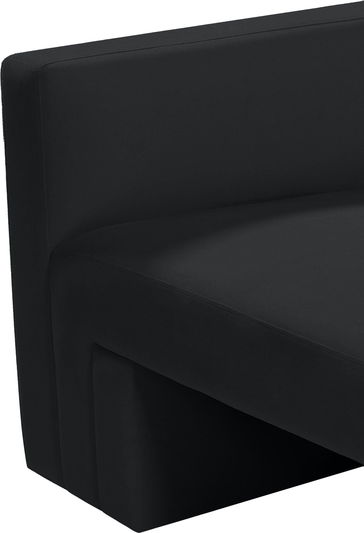 Henson - Loveseat