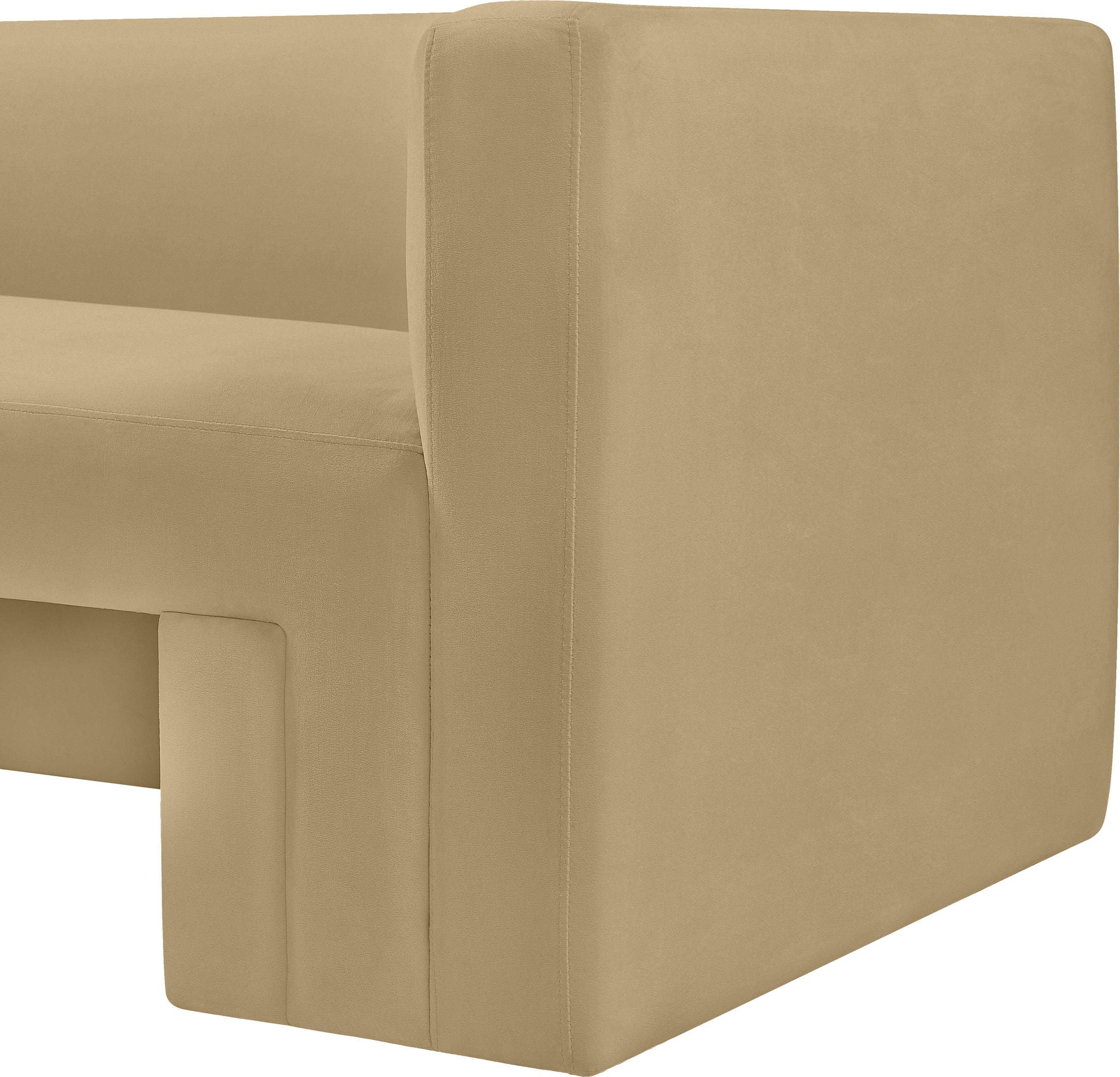 Henson - Loveseat