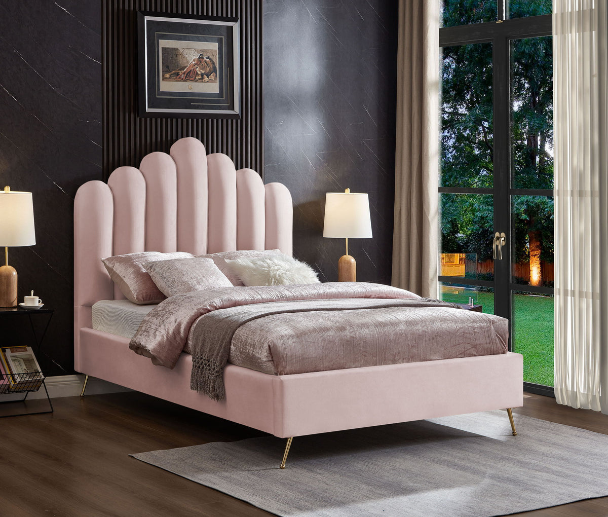 Lily - Bed