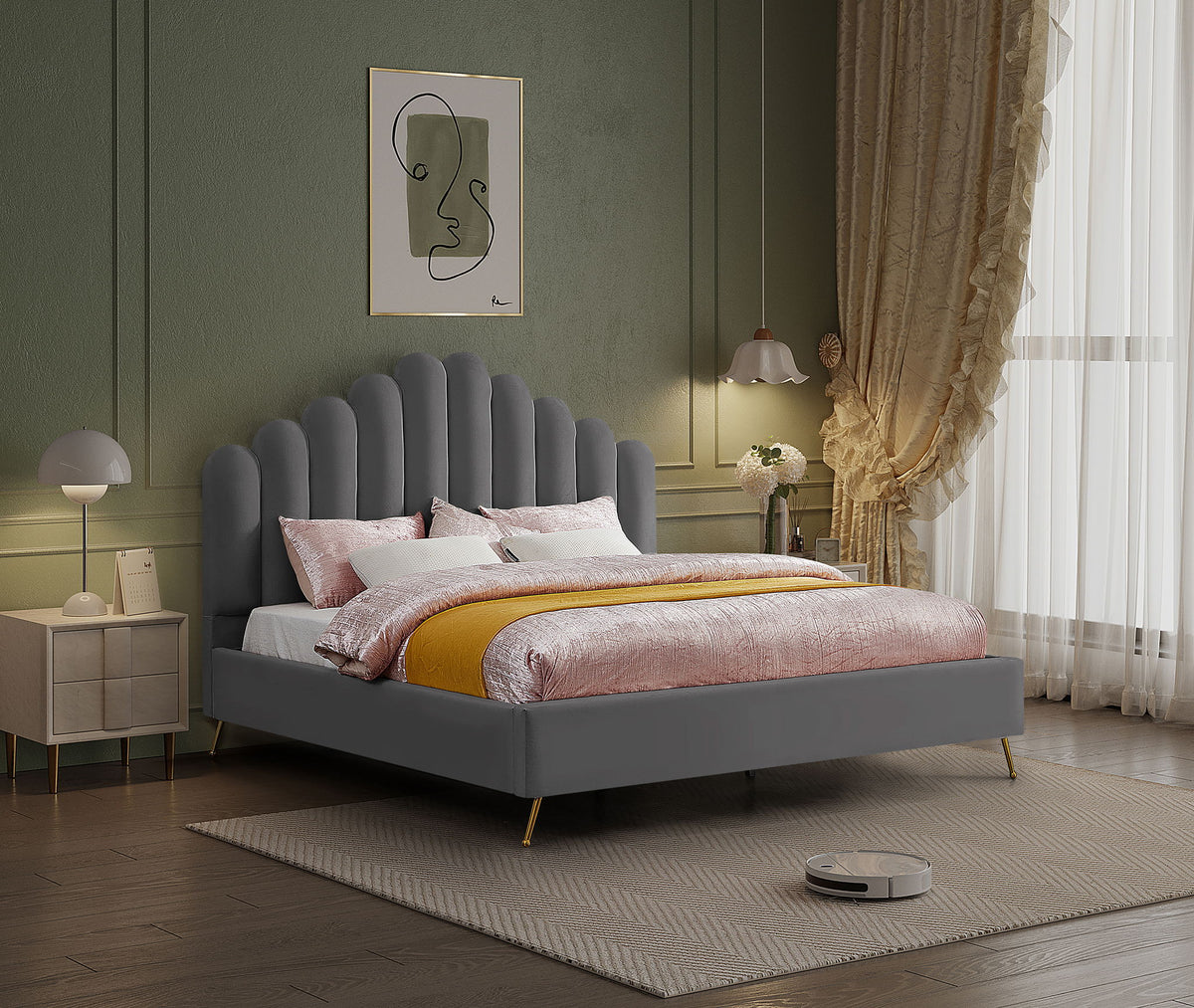 Lily - Bed