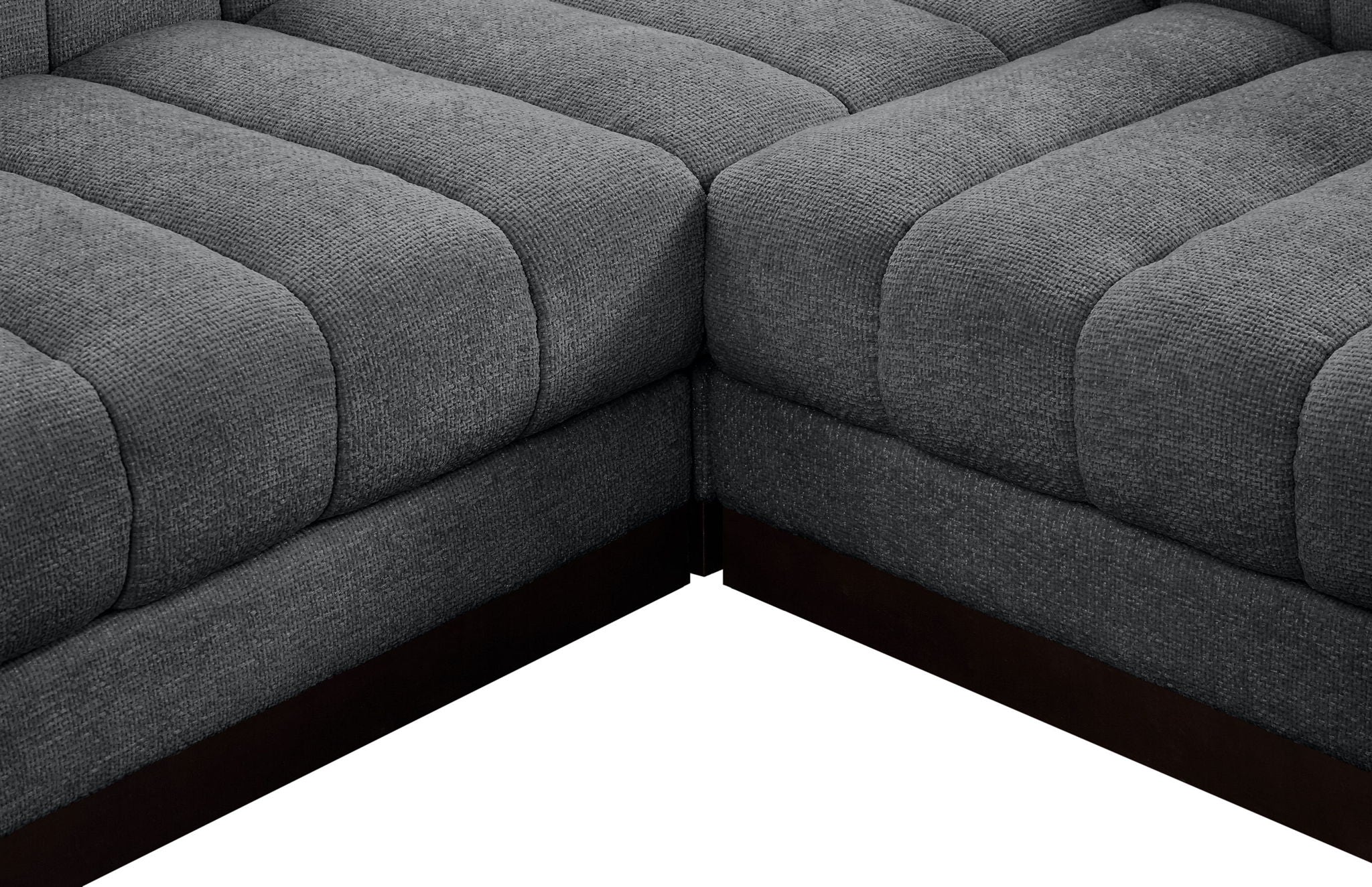 Quinn - 7 Piece Modular Sectional