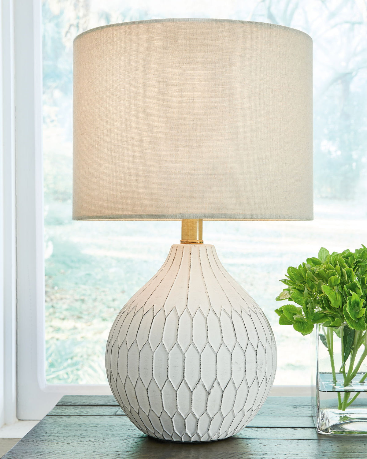 Wardmont - Ceramic Table Lamp  - White