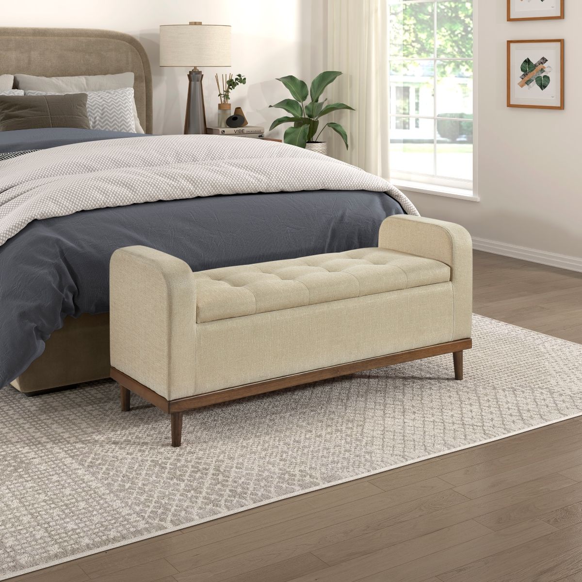 Brigitte - Lift Top Storage Bench