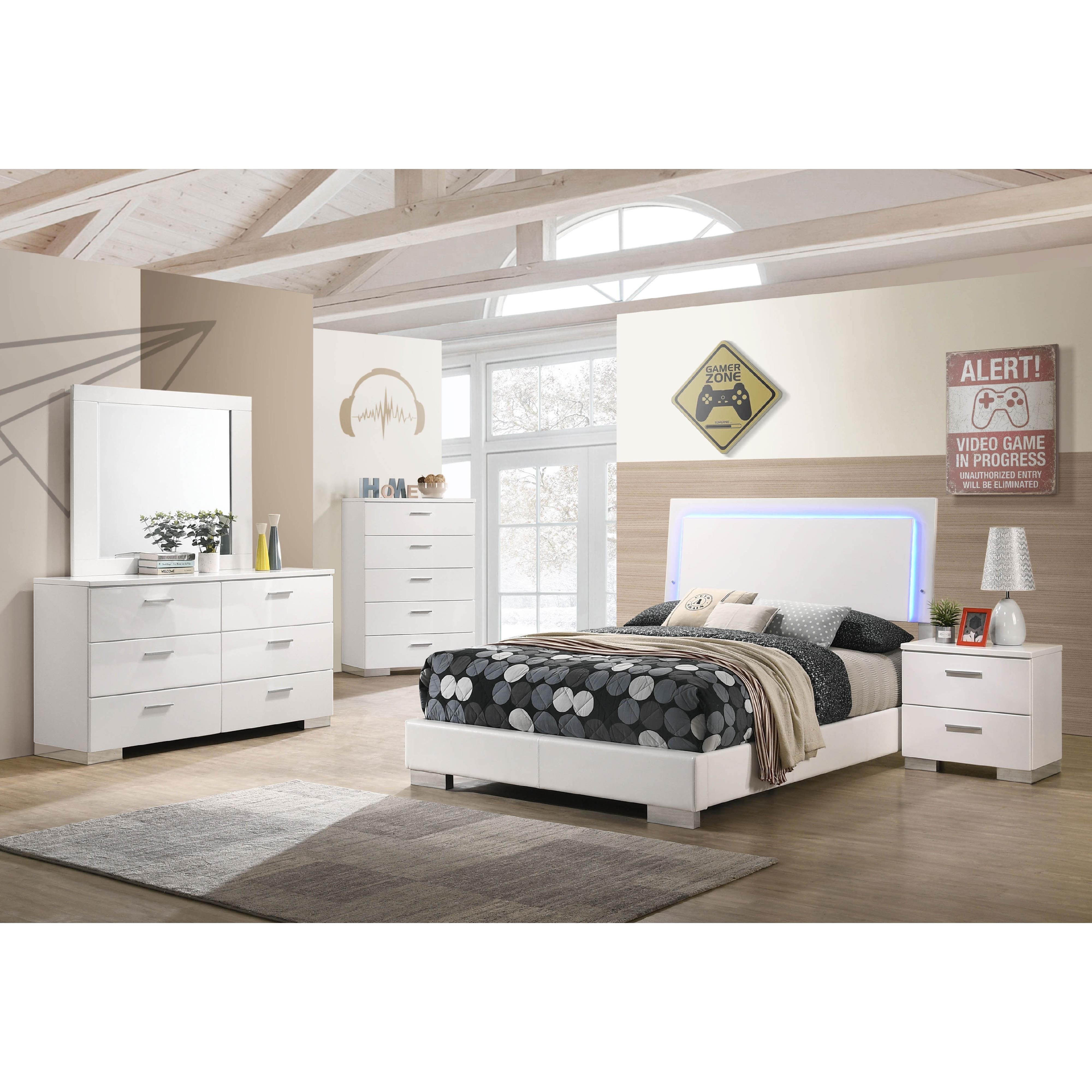 Diamond Modern Furniture COA Felicity Full Upholstered Platform Bed 203500F IMAGE 12