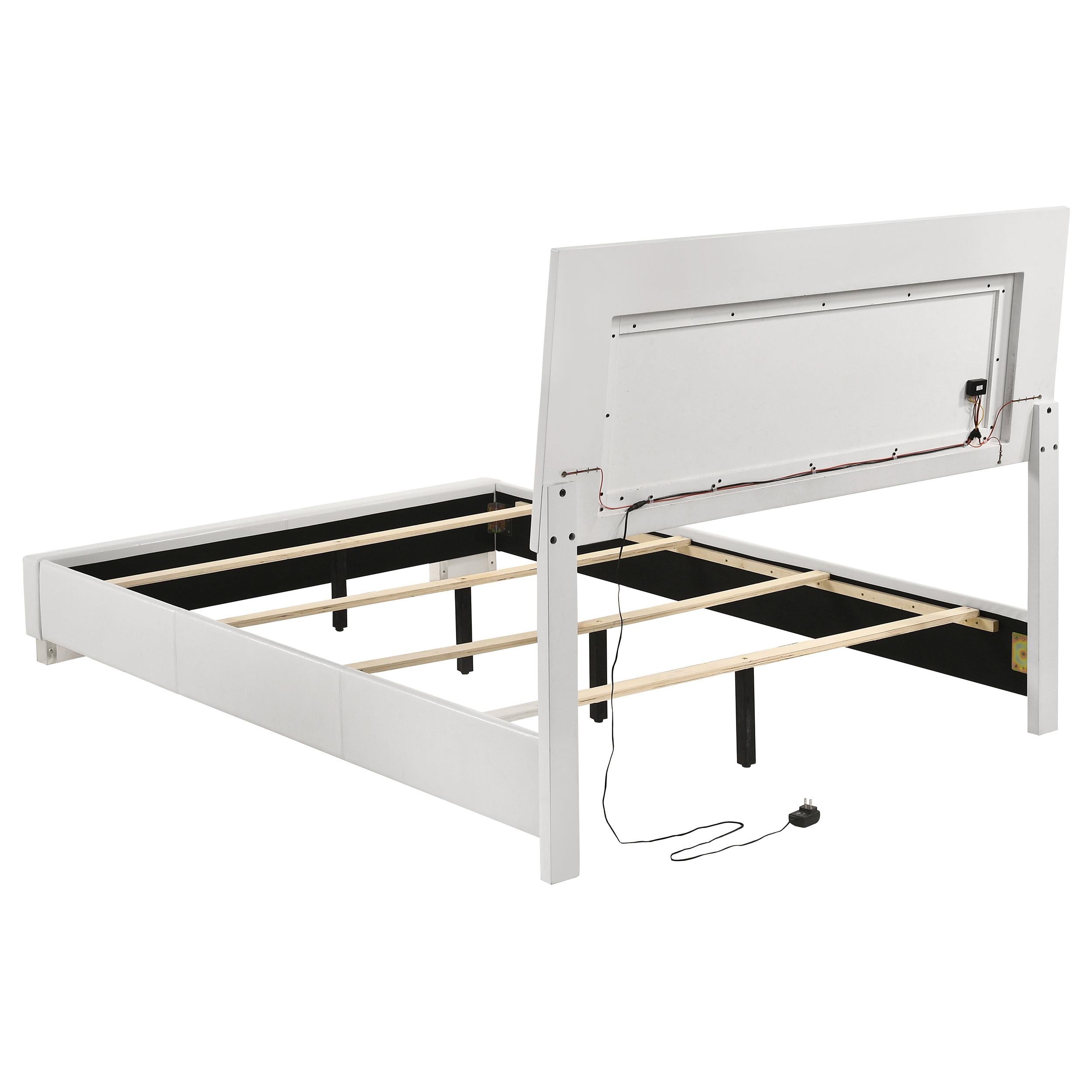 Diamond Modern Furniture COA Felicity Full Upholstered Platform Bed 203500F IMAGE 7