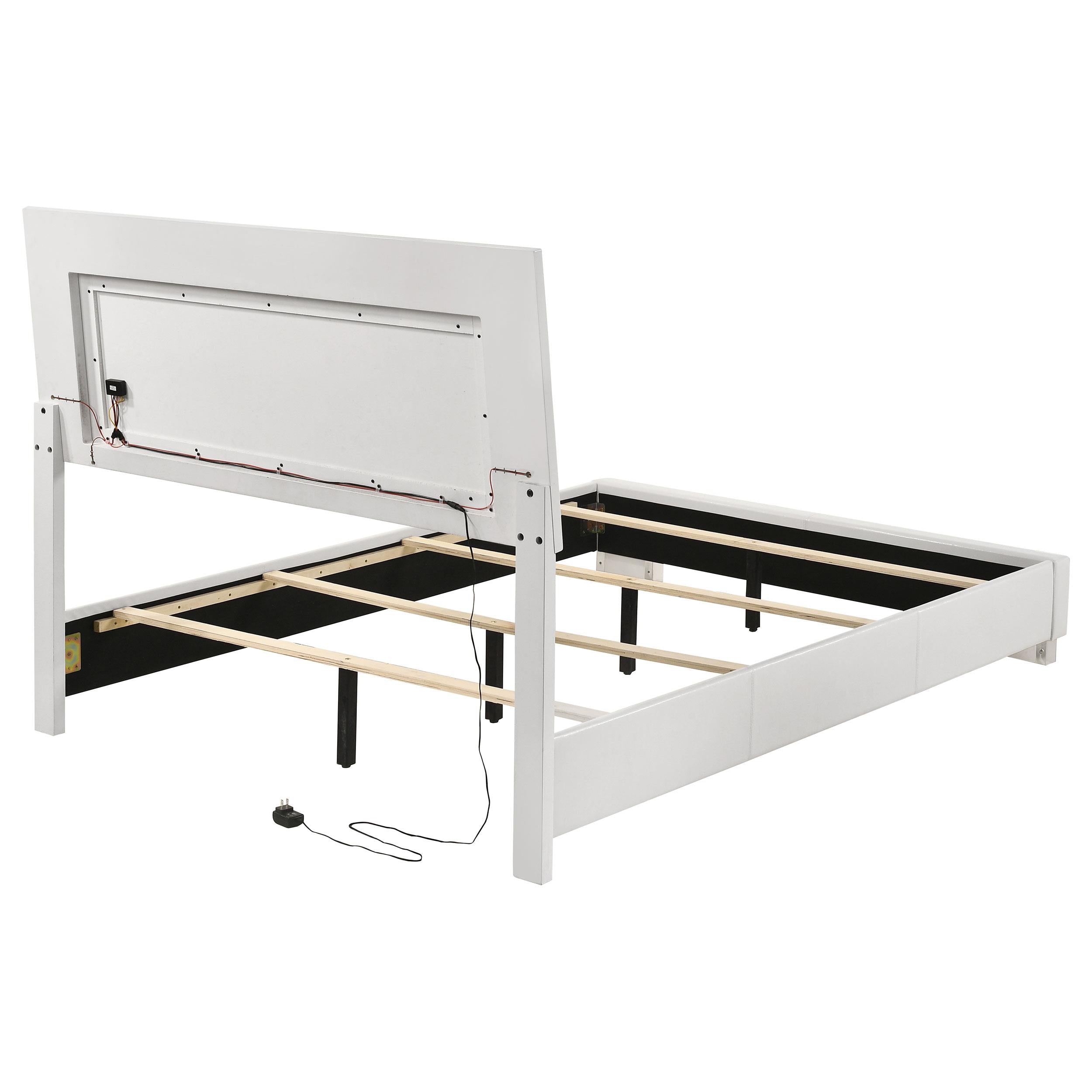 Diamond Modern Furniture COA Felicity Full Upholstered Platform Bed 203500F IMAGE 9