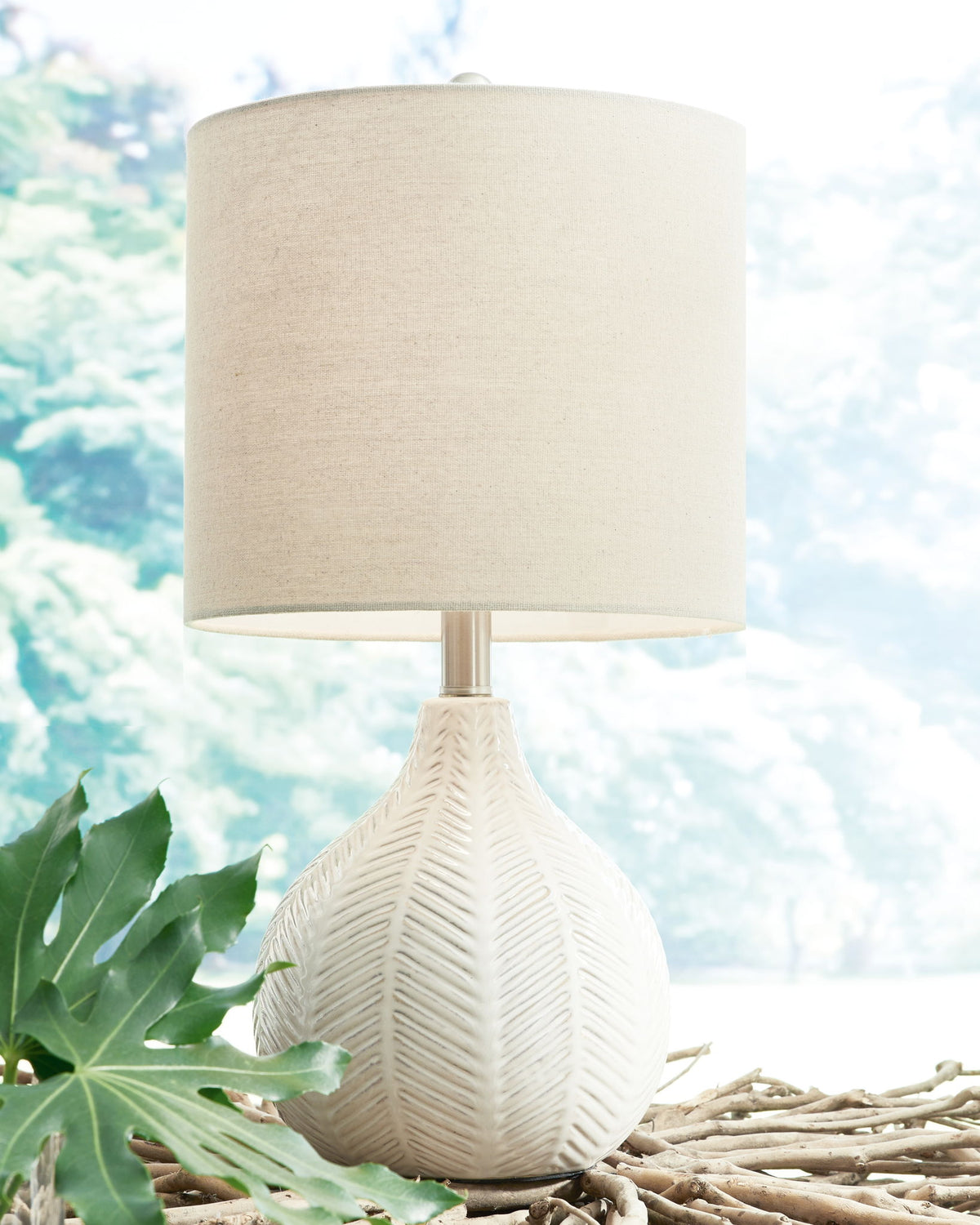 Rainermen - Ceramic Table Lamp  - Off White
