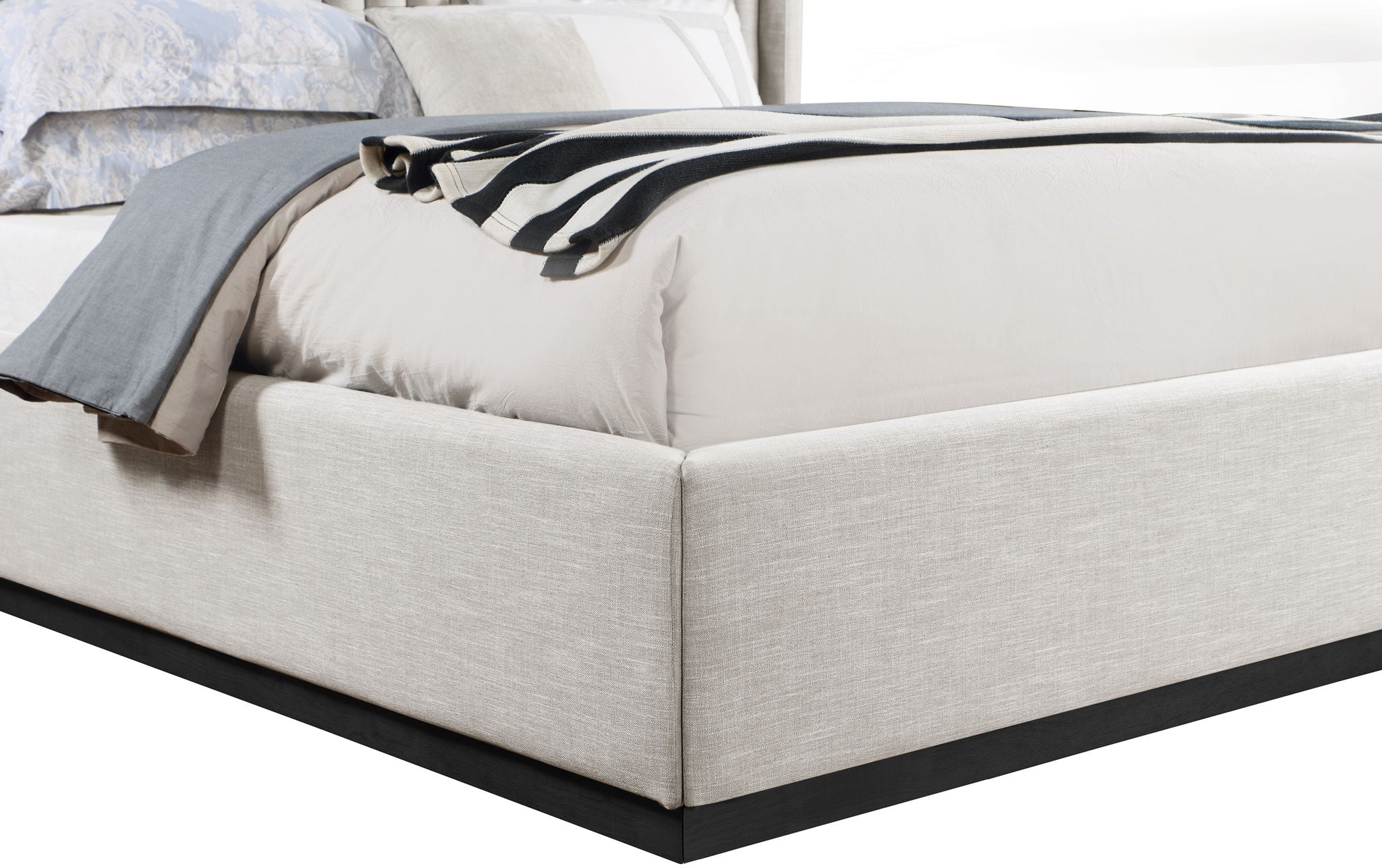 Logan - Bed