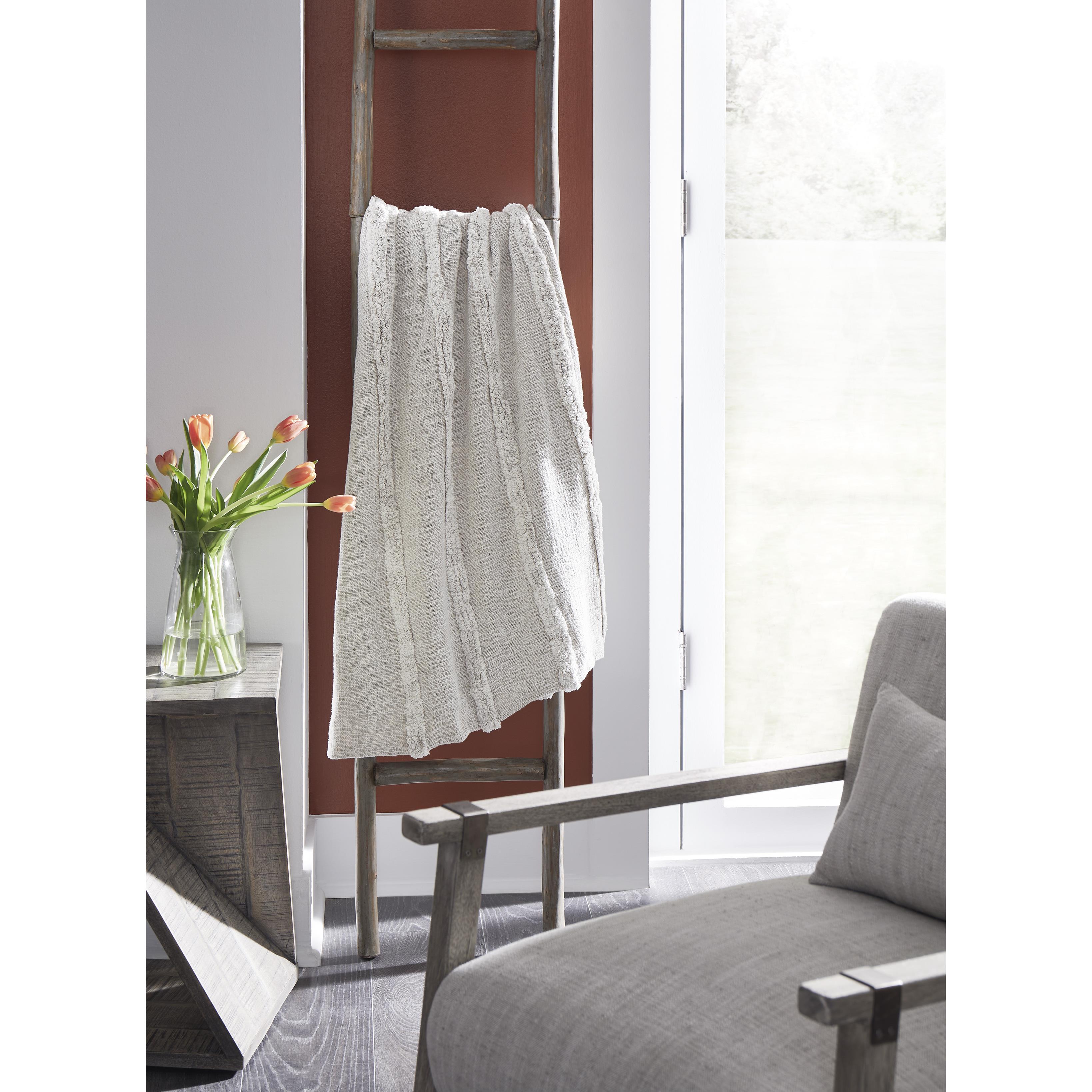 Signature Design by Ashley Samsen A1000487 Throw IMAGE 3