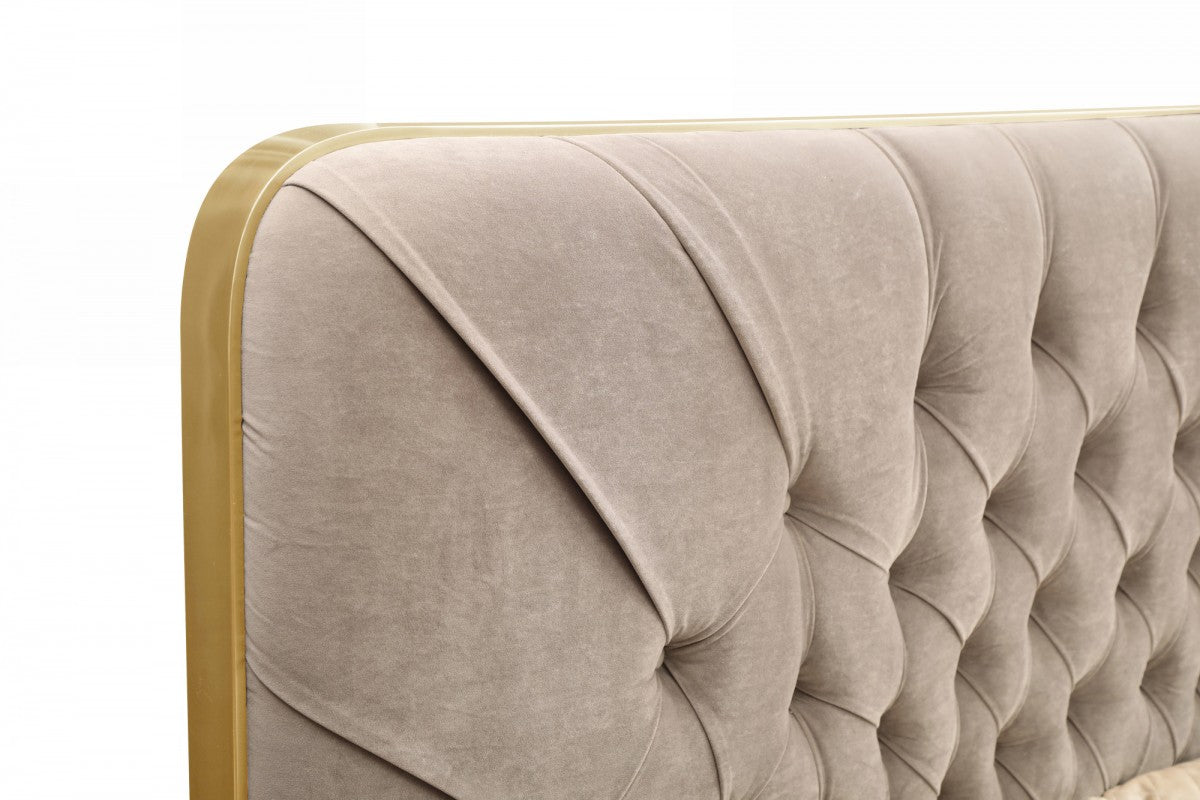 Modrest Moontide - Glam Beige Velvet and Brushed Brass 4-Piece Bedroom Set