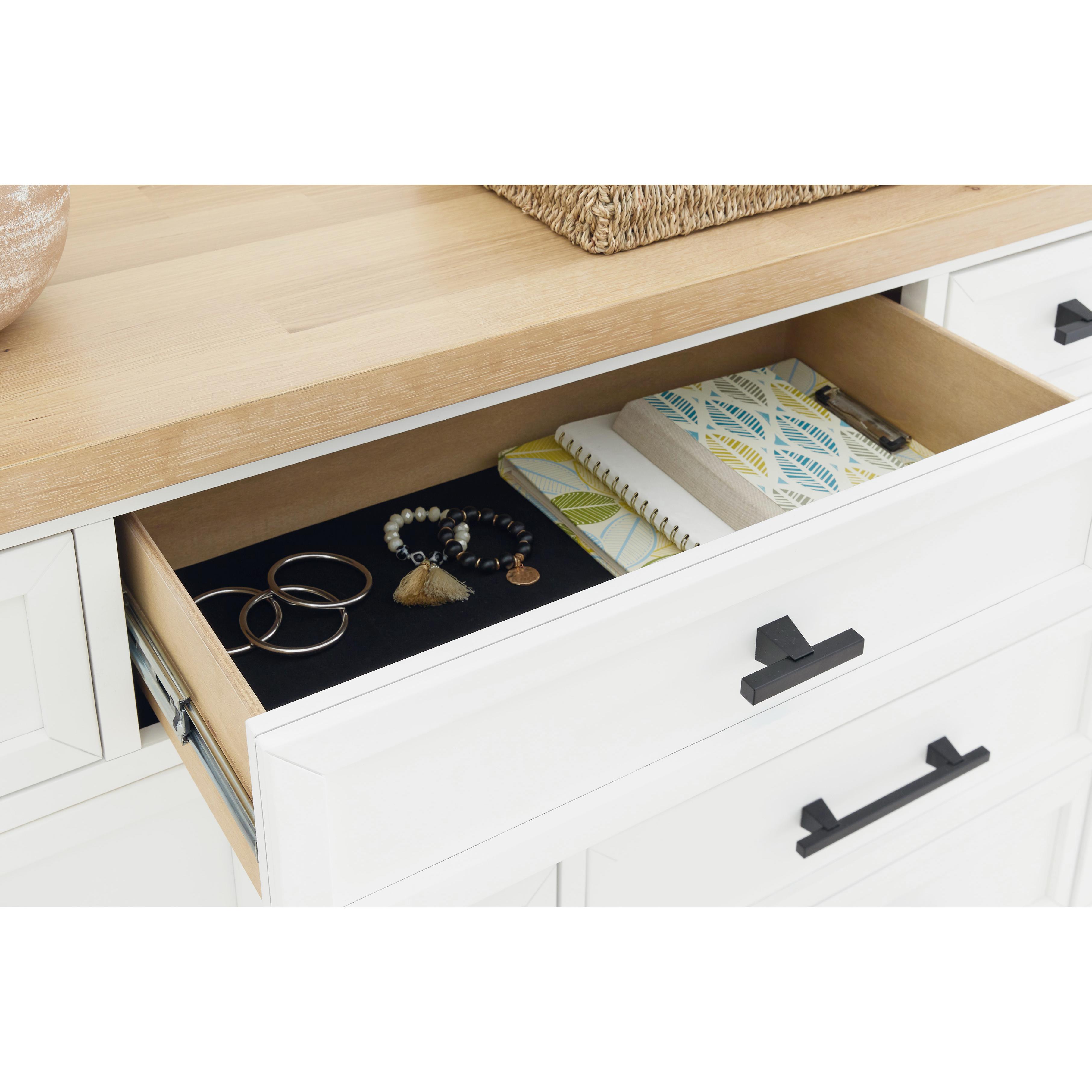 Diamond Modern Furniture Exclusive Design Ashbryn 10-Drawer Dresser B844-31 IMAGE 9