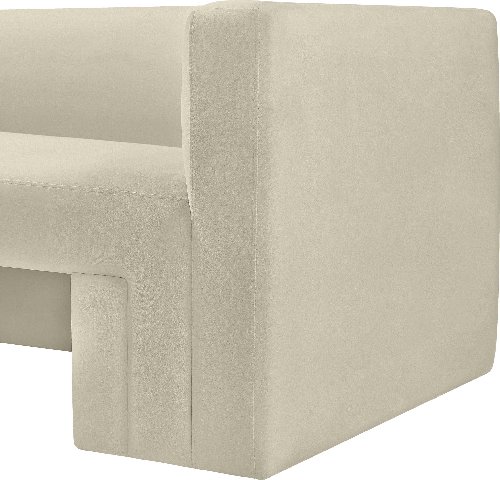 Henson - Loveseat