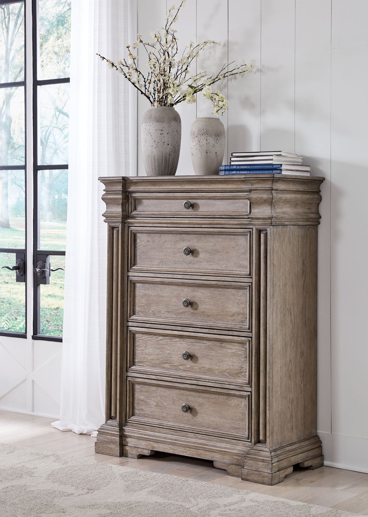 Blairhurst - Five Drawer Chest - Light Grayish Brown