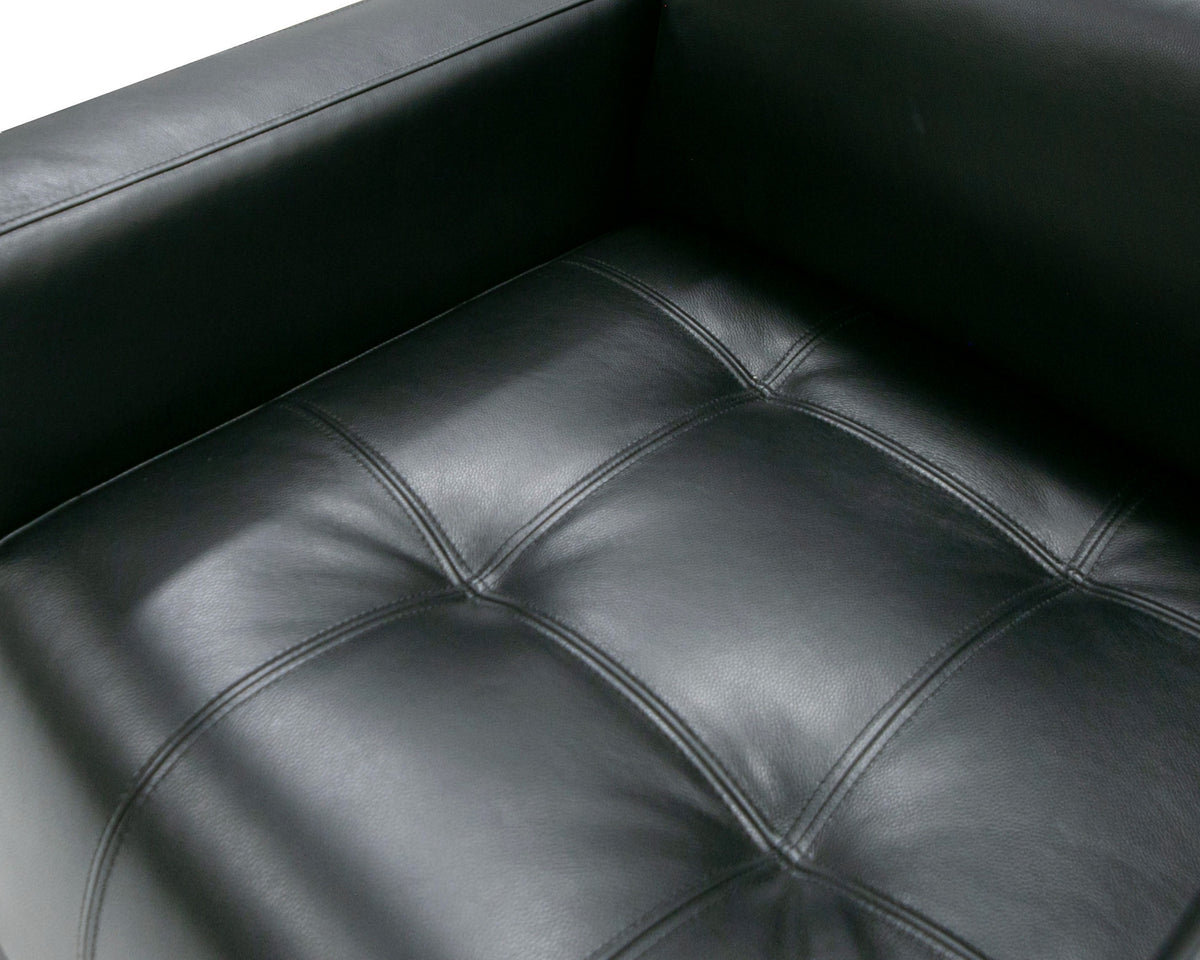 Schmidt - Modern Black Leather Chair
