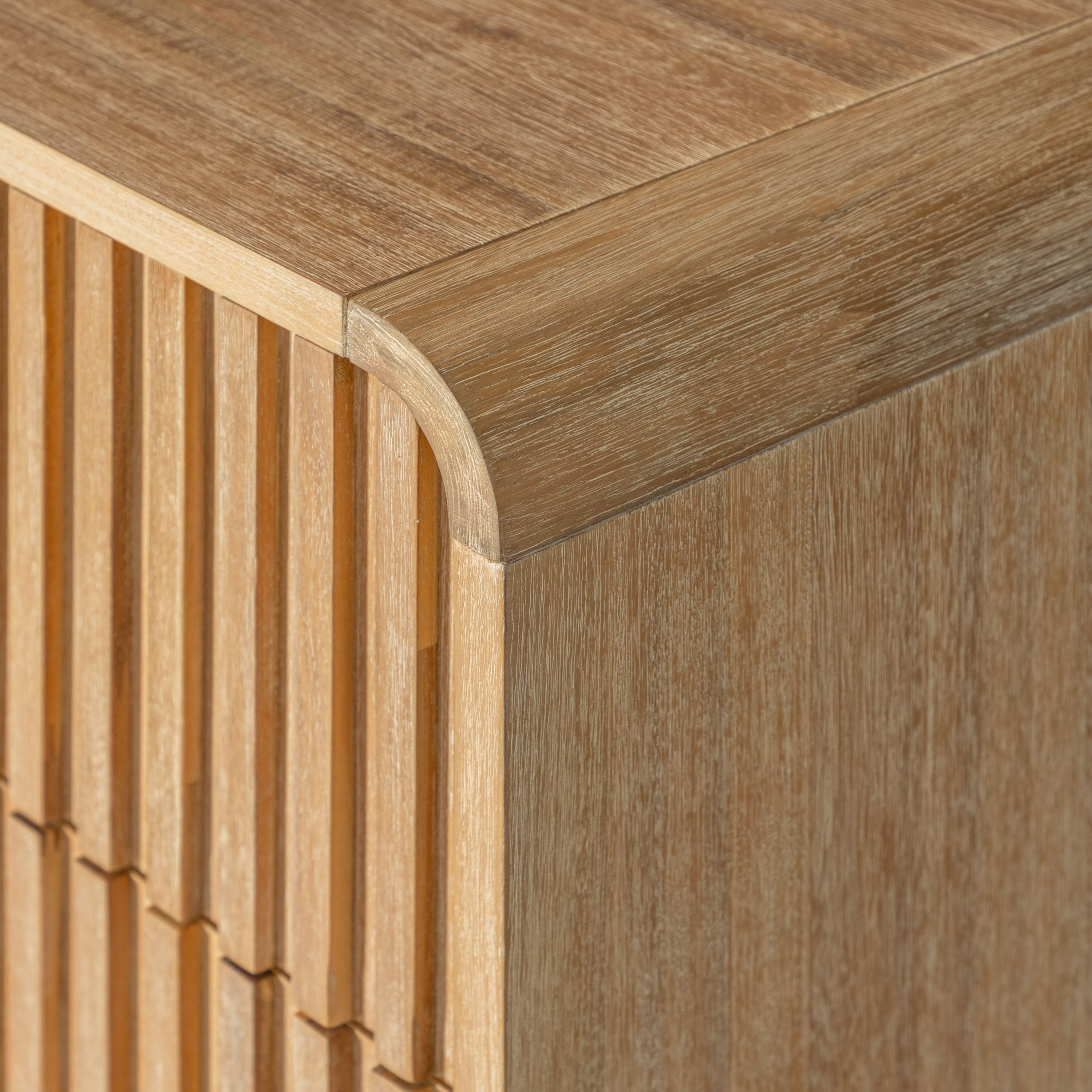Modrest Mikala - Modern Natural Oak Chest