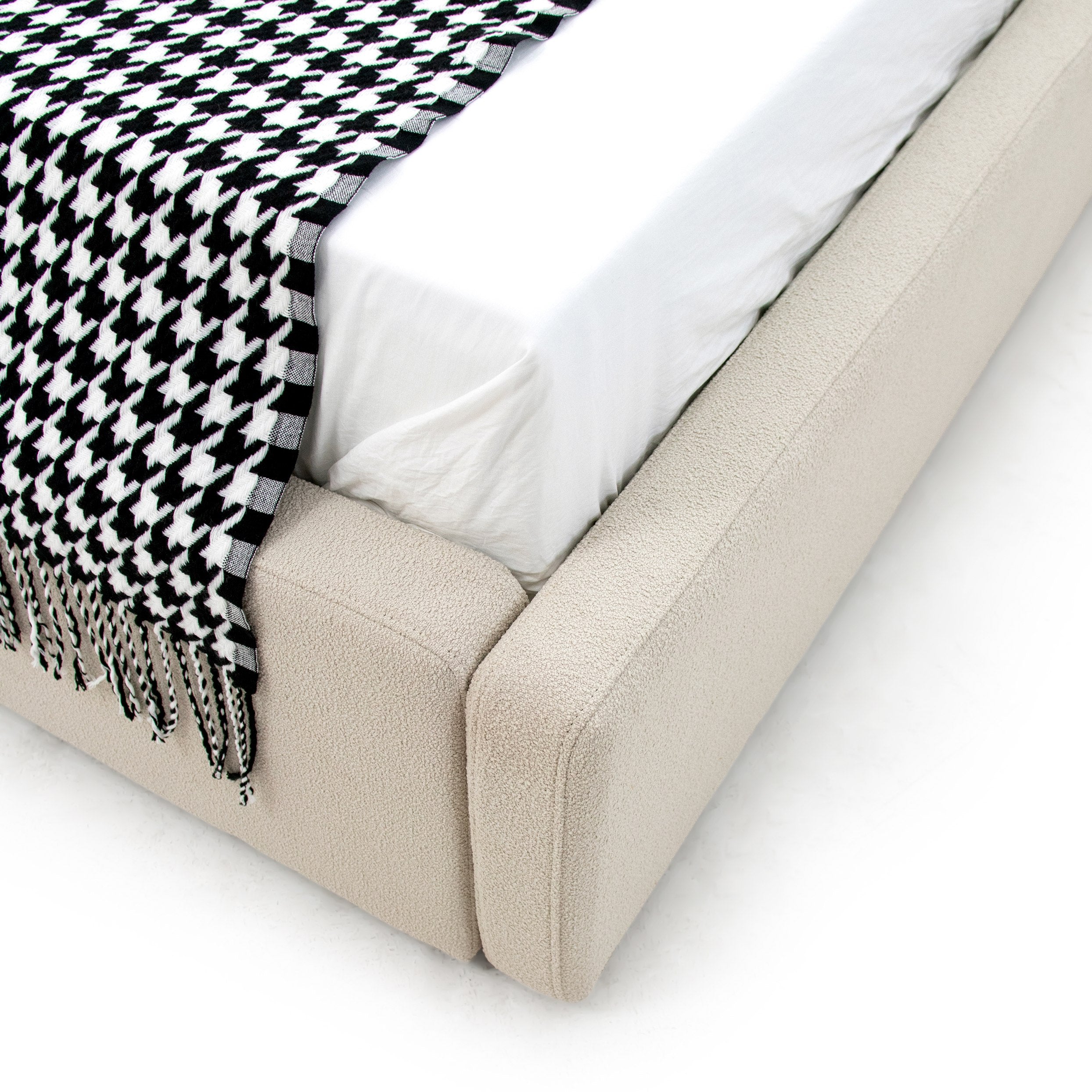 Modrest Byrne - Modern Beige Fabric Bed